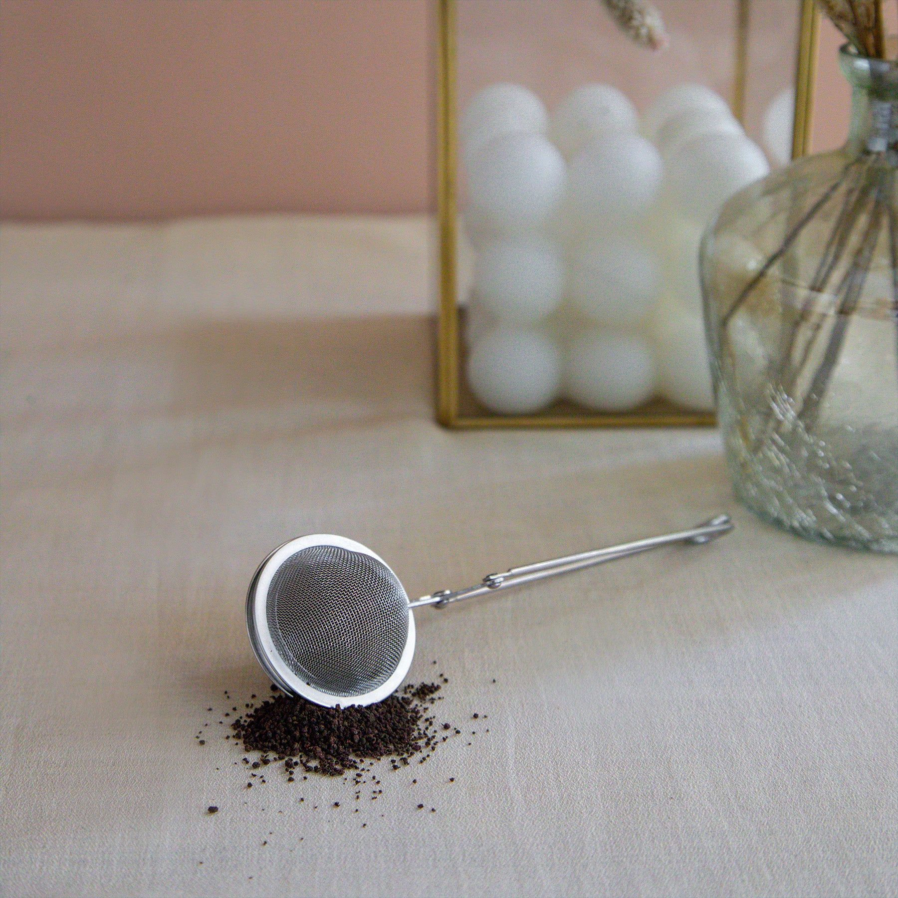 Ball Shaped Infuser with Squeeze Handle